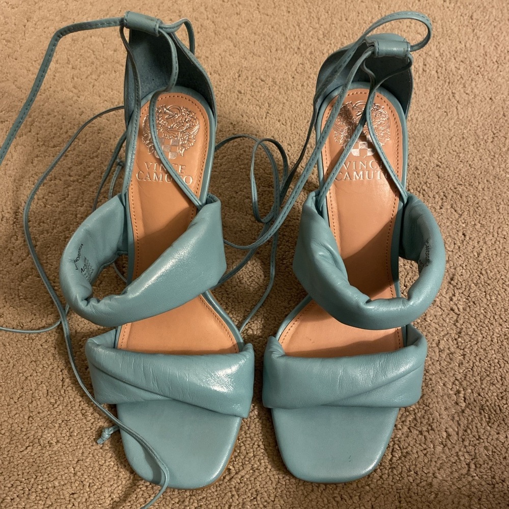 VINCE CAMUTO ANDREQUA ANKLE TIE STILETTO SANDAL IN SEASHORE SIZE 7M - Picture 2 of 15
